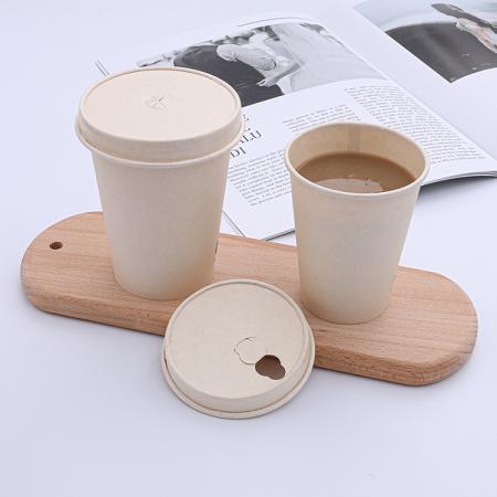 Universal paper coffee cup with lid